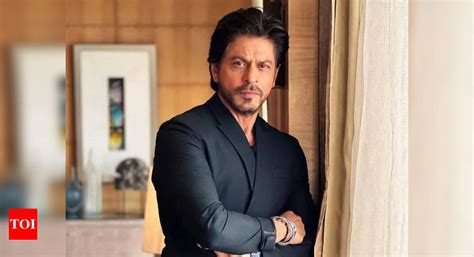 Shah Rukh Khan smells so nice, here are the two perfumes he 